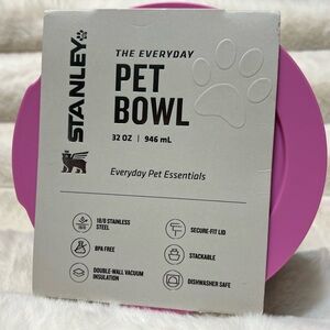 NWT Limited Release Sold Out Stanley 32 Pet Bowl Cuddle Collab